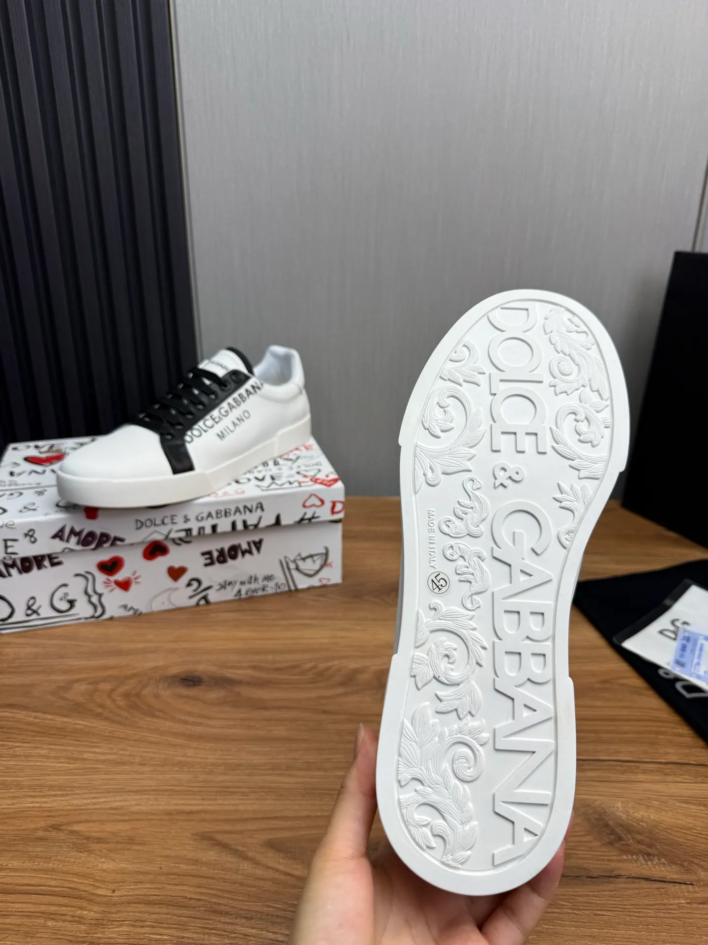 Men's men's shoes💰460💰Dolce & gabbana (DG) official website synchronized new models💥1 fashion hot models: 1 exclusive mold opening ✅ imported cowhide for the upper, unique brand style logo upper 💥sheepskin foot pads 🐑original private mold outsole ✔️36-44 (38.45 custom-made, non-refundable)